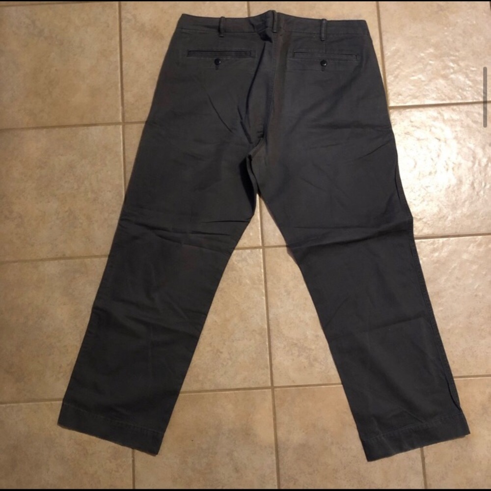 Gap men’s khaki pants